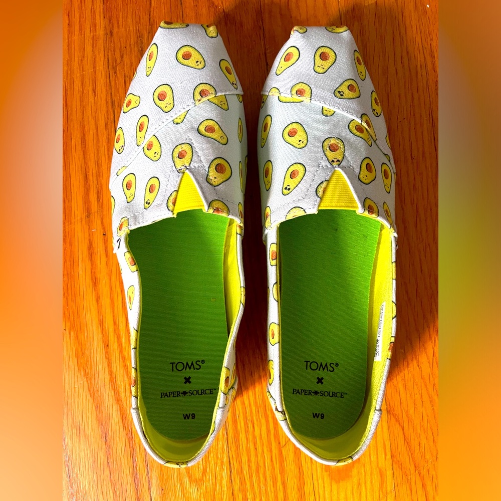 Avocado TOMS shoes
